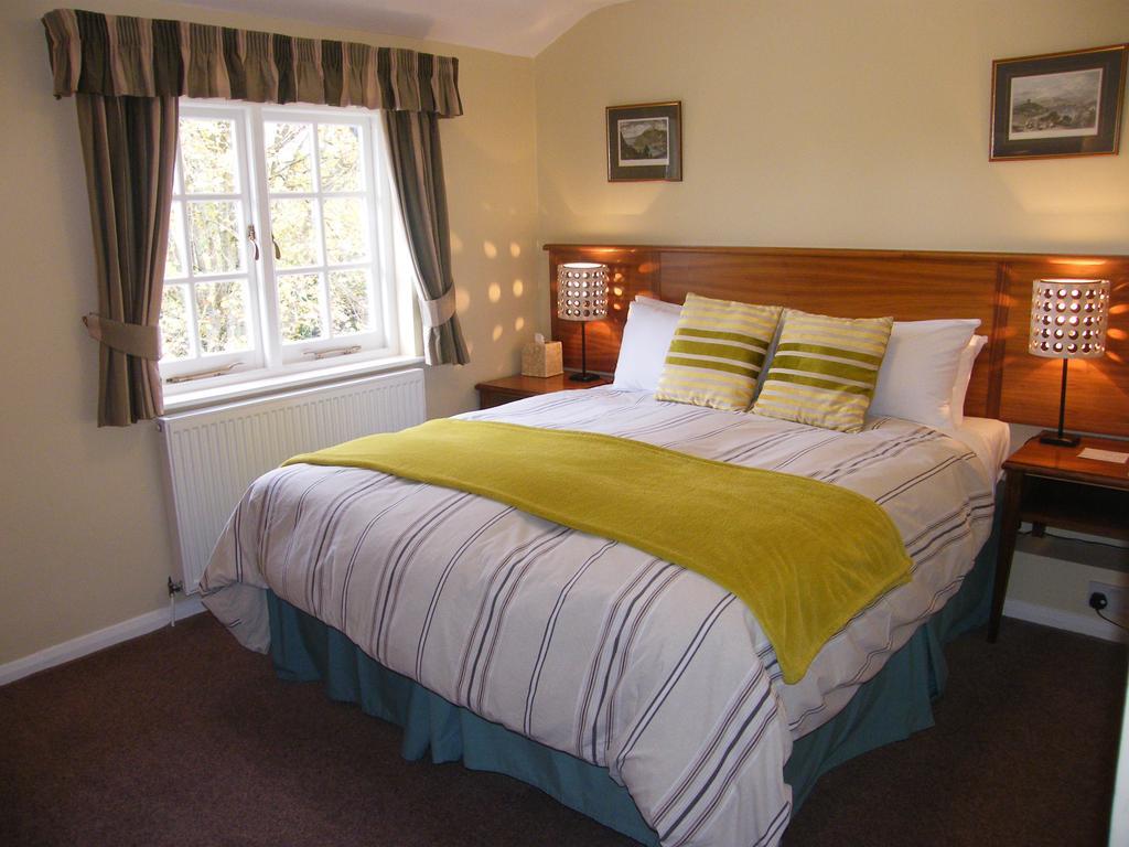 Tumbling Weir Hotel Ottery St Mary Room photo
